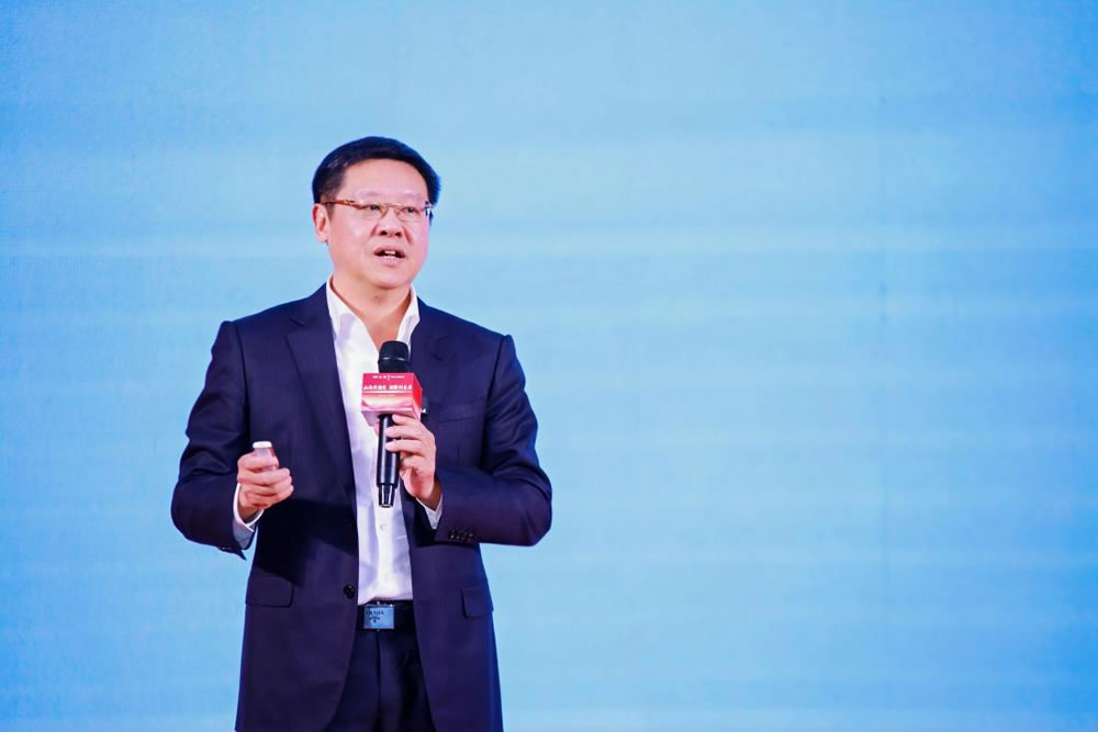 吴向东受邀参加大湾区湘商精英盛典，分享逆势创新案例